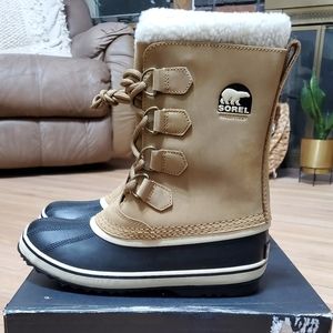 Women's Sorel 1964 Pac 2 Boots size 8.5